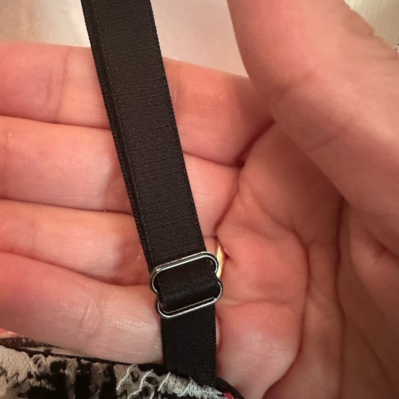 Hurley Bra - Picture 6 of 7